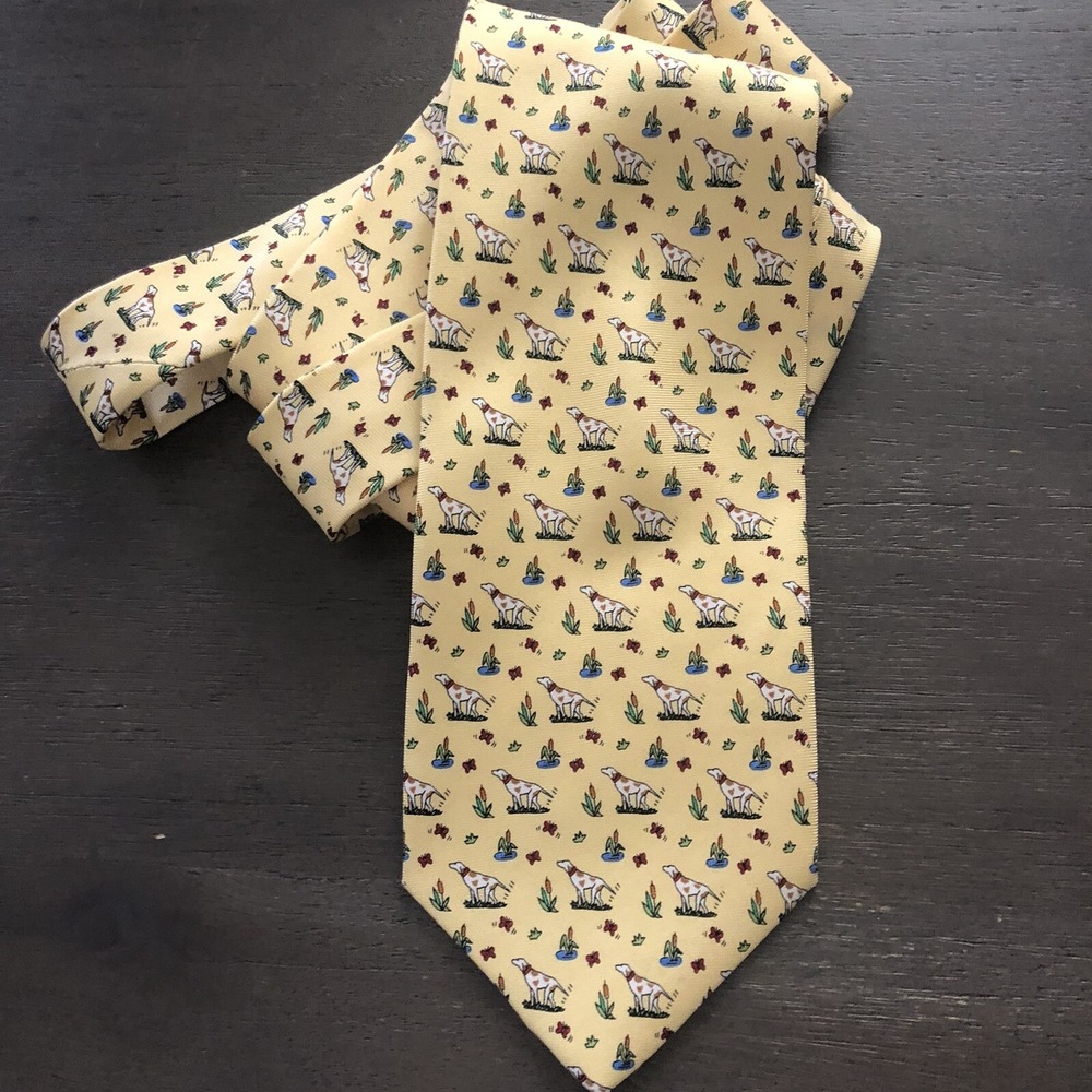 Jos A Bank Mens‎ Neck Tie Hand Sewn 100% Silk Yellow Wagging Dog Butterfly Print